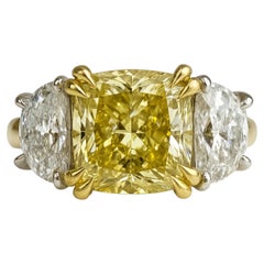 4.03 Carat Fancy Yellow VS1 Cushion Modified Brilliant Diamond Yellow and White