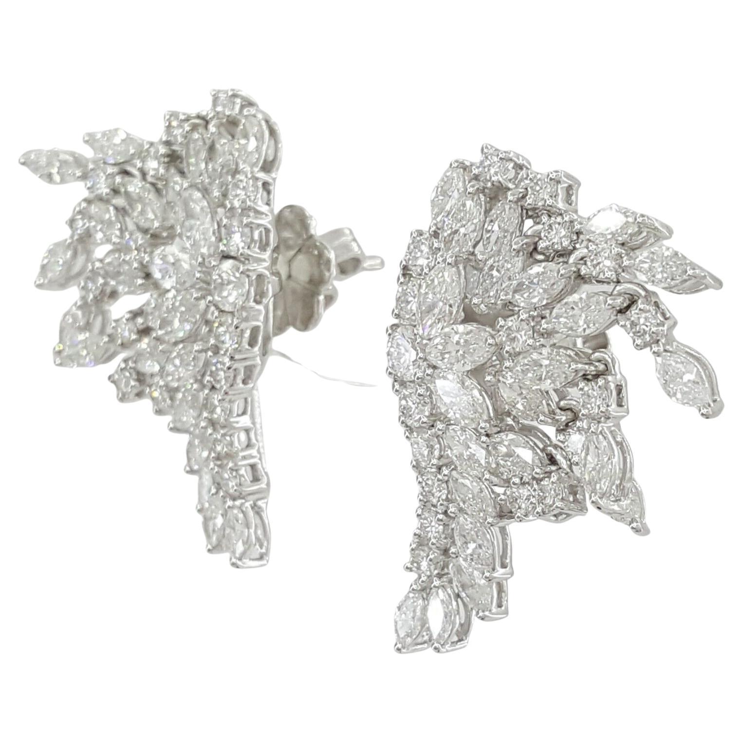 18 Karat Weißgold Ohrringe mit Diamanten im Marquise- und runden Brillantschliff im Angebot