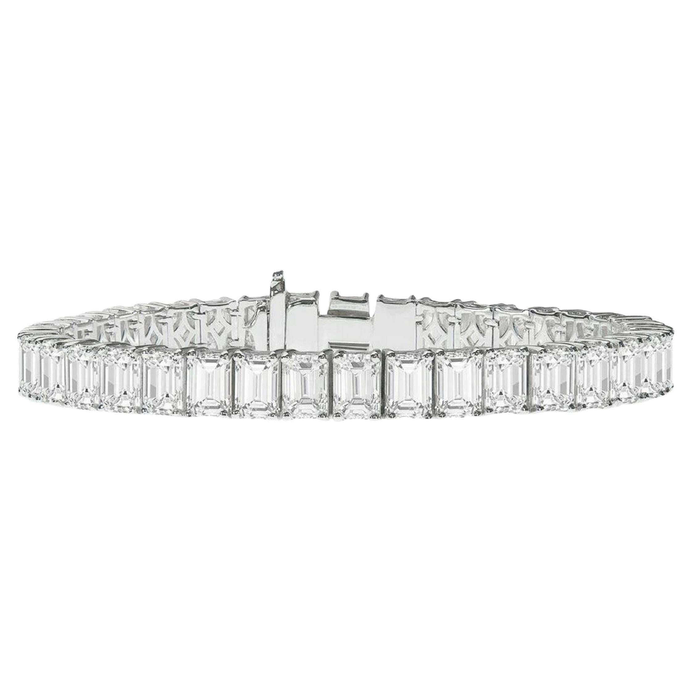 18 Carat Emerald Cut Diamond Emerald Cut Diamonds Tennis Bracelet For Sale