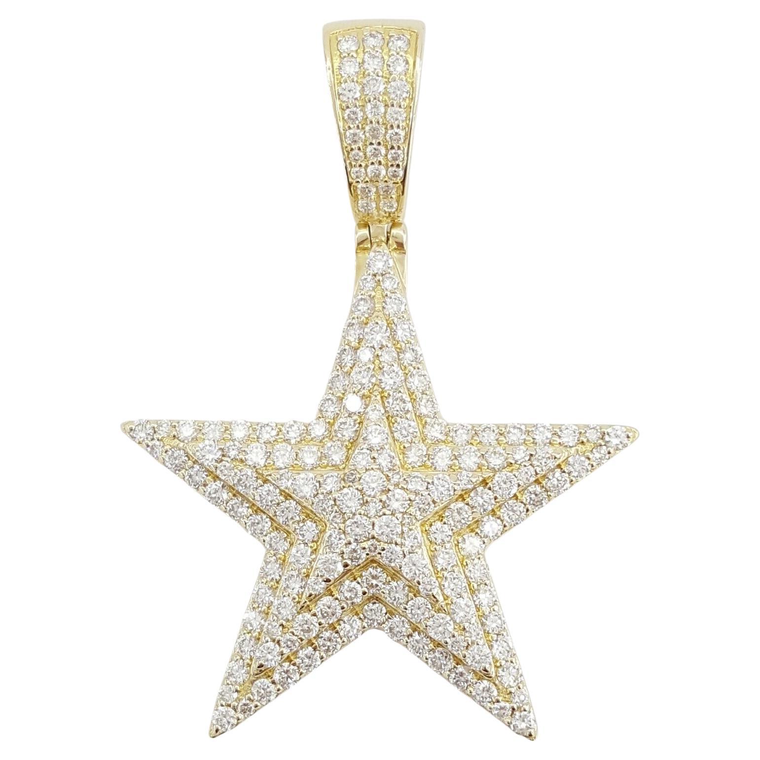 A 2.3 ct Total Weight Round Brilliant Cut Diamond Star Pendant  For Sale