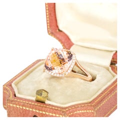 Anillo de oro rosa de 14 quilates con diamante redondo Morganita rosa de 4,56 quilates