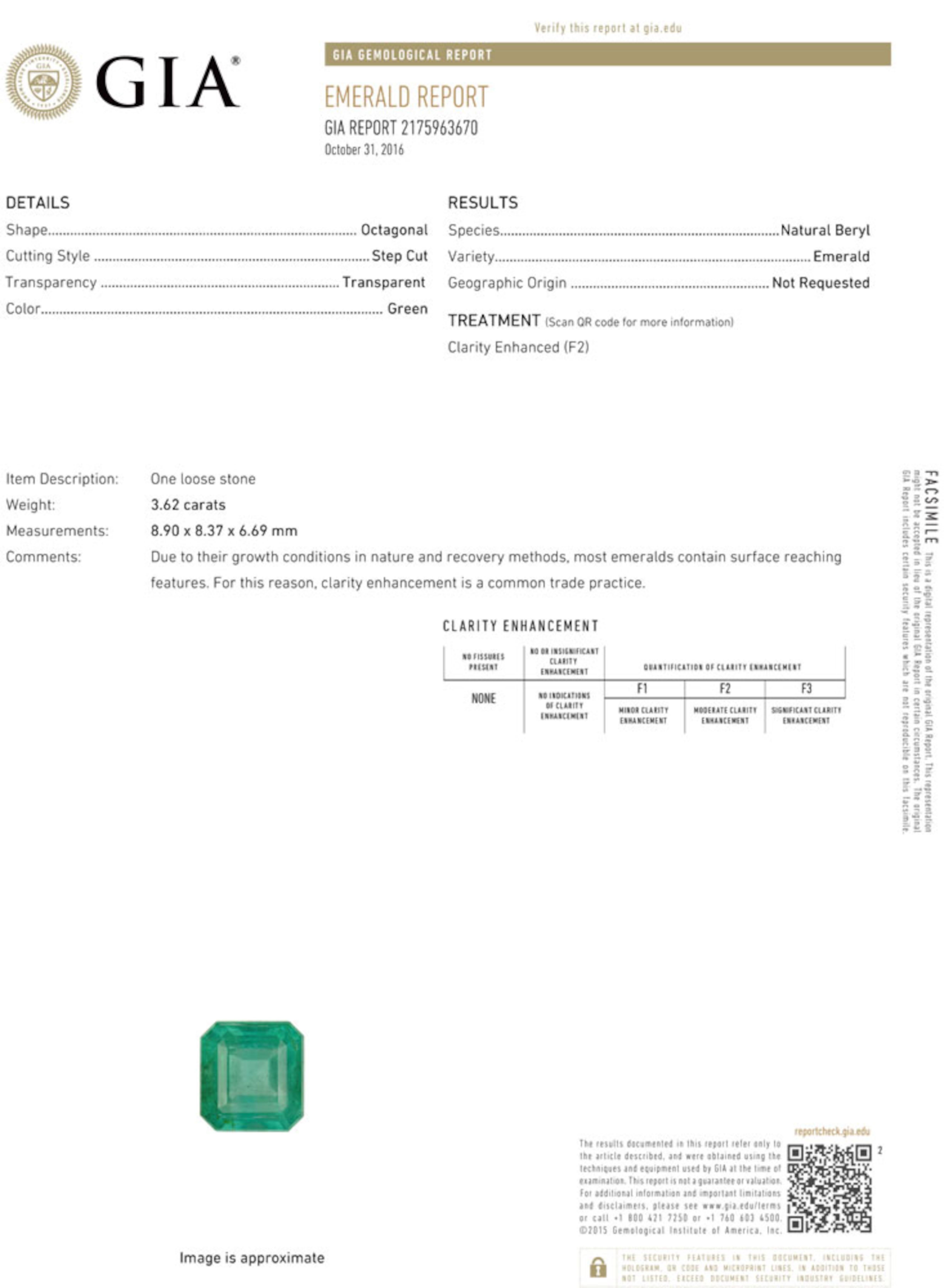 Taille émeraude Bague en platine avec diamants et émeraude certifiée GIA de 3,28 carats en vente