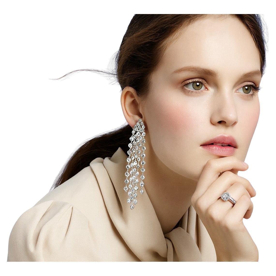 Orecchini con diamanti Van Cleef
Arpels Palmyre in oro bianco 18 carati