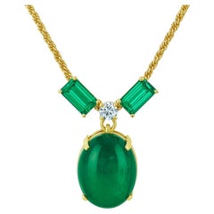Important 20 Carat Cabochon Emerald and Diamond Pendant Necklace in 18K Gold