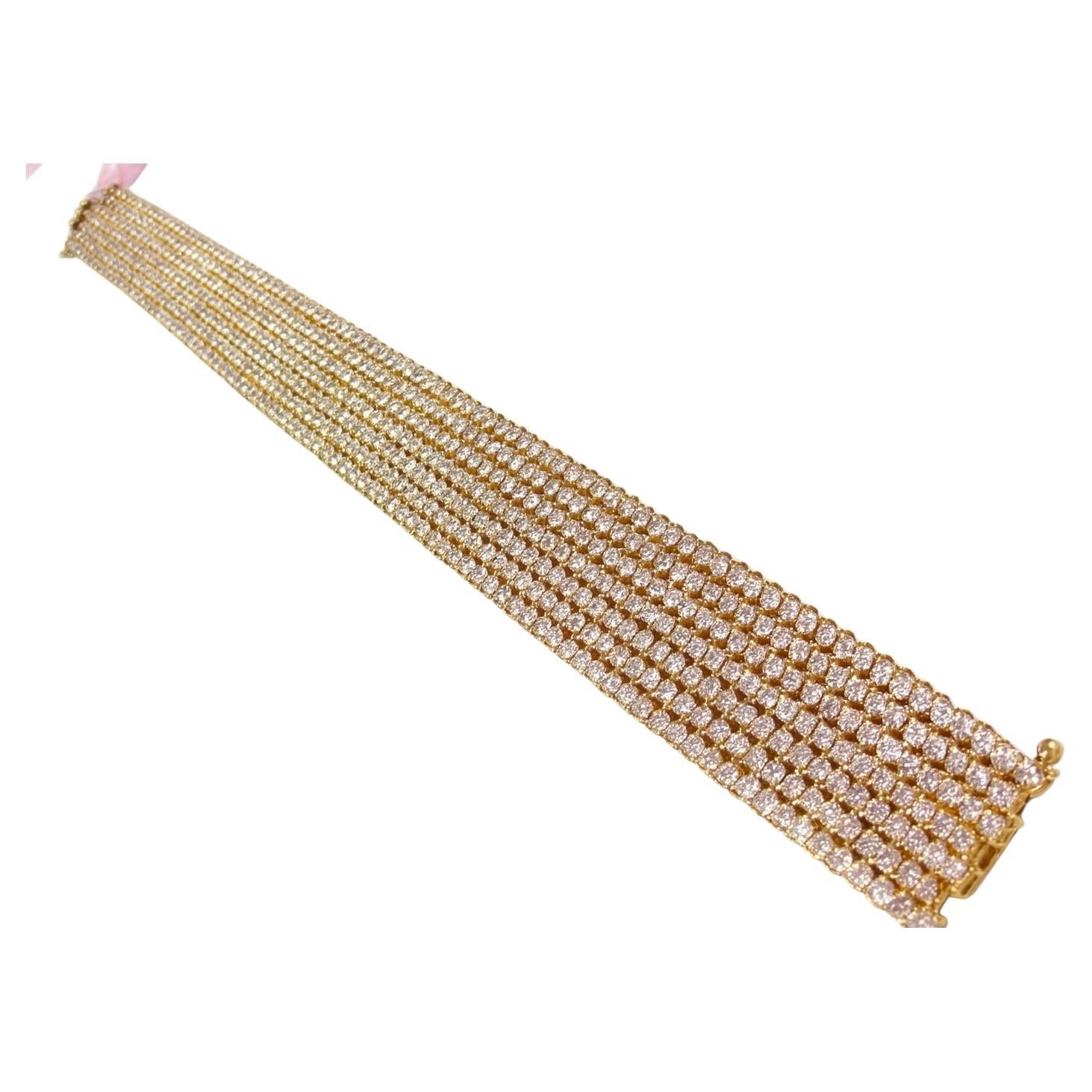 Bracciale da tennis a più file con diamanti rosa chiaro Fancy in vendita