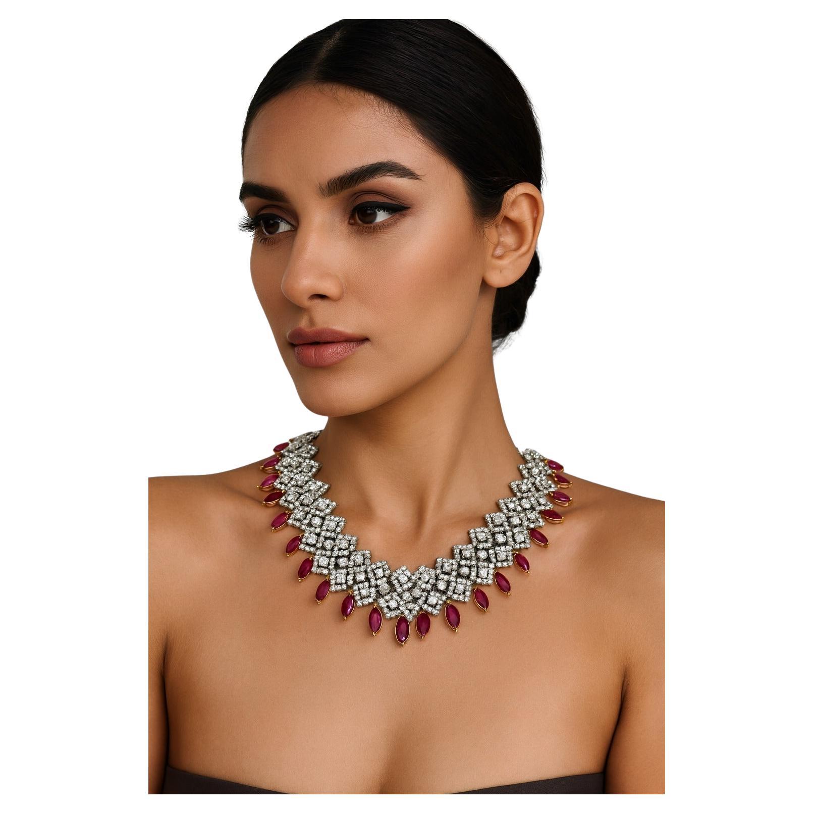 Collier de haute joaillerie exceptionnel de 68 carats de rubis et de diamants

Ce collier extraordinaire et rare est un véritable chef-d'œuvre d'artisanat, mettant en valeur une magnifique combinaison de rubis fins et de diamants éblouissants pour