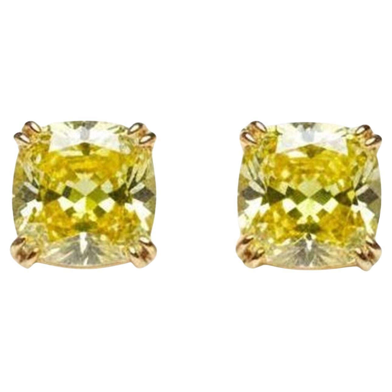 Orecchini con diamanti gialli fantasia certificati GIA da 6 carati in oro giallo 18 carati