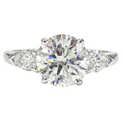 Graff Internally Flawless Round Diamond Three-Stone Platinum Engageme