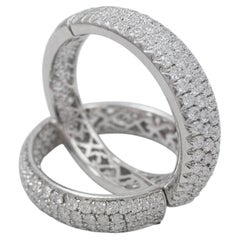 Pendientes de aro de oro blanco de 18 quilates con pavé de diamantes de 13 quilates