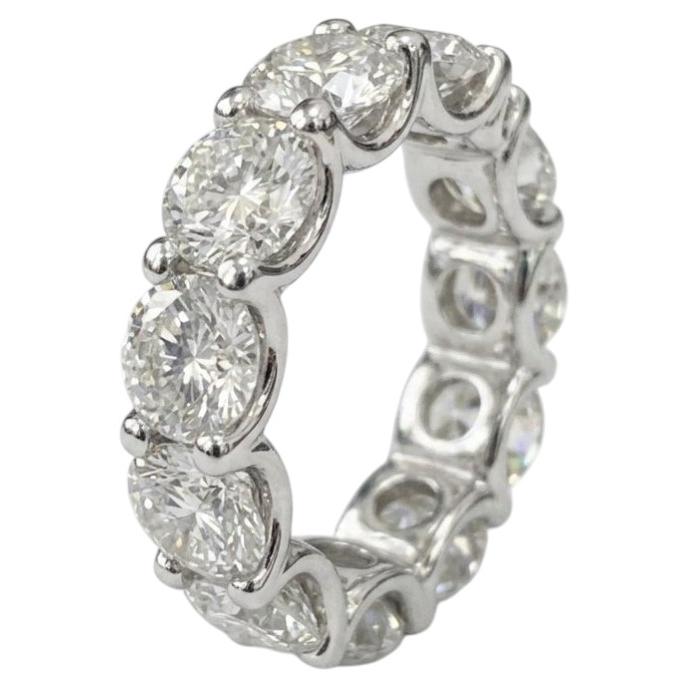 Alliance « Eternity » en or blanc 18 carats, sertie de diamants ronds taille brillant de 11 carats