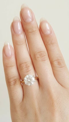 Tiffany & Co. 3.07 Carat Round Brilliant Diamond Solitaire Engagement Ring