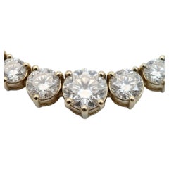 Collar tipo «tenis» de oro blanco de 14k con un diamante redondo de 8 quilates