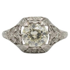 Anillo Art Déco de platino con filigrana y un diamante de 2 quilates con talla «Old Mine»