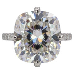 Anello in oro bianco con diamante da 4 carati, taglio "cushion modified brilliant", certificato GIA