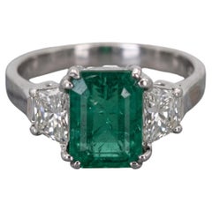 Vivid 3 Carat Colombian Emerald Diamond Platinum Ring