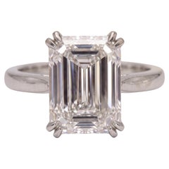 GIA Certified 5 Carat VS2 Emerald Diamond Platinum Ring