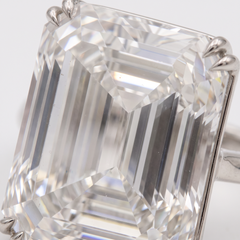 GIA Certified 10 Carat G VS2 Emerald Diamond Platinum Ring