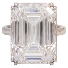 GIA Certified 10 Carat G VS2 Emerald Diamond Platinum Ring
