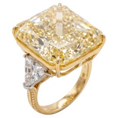 10.1 Carat Fancy Light Yellow Internally Flawless Round-Cornered Rectangular Mod