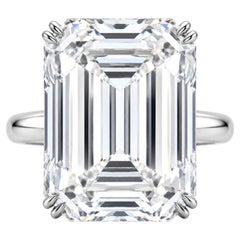 6.03 Carat I VS2 Emerald Cut Diamond Platinum Engagement Ring