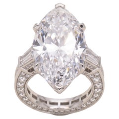 Anello in platino con diamante brillante taglio marquise da 5,01 carati, I VS2