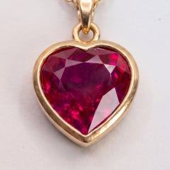 1.51 Carat Red Heart Ruby Yellow Gold Necklace
