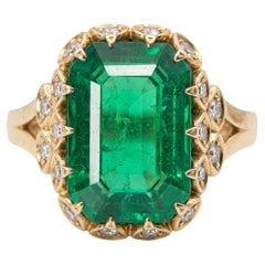 22.64 Colombian Minor Oil Carat green octagonal Emerald Yellow Gold Ring