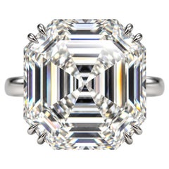 Anillo de platino con un diamante cuadrado de talla esmeralda de 16,1 quilates, color D y claridad VVS2