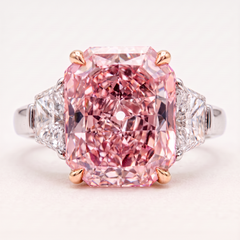Bague sertie d'un diamant certifié GIA de 8,56 carats, de couleur rose brunâtre fantaisie