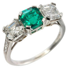 Tiffany & Co. Three-Stone Emerald Diamond Platinum Ring circa 1920s