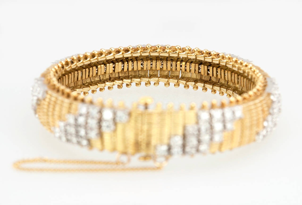 1960s Flexible Diamond Gold Link Bracelet For Sale 1