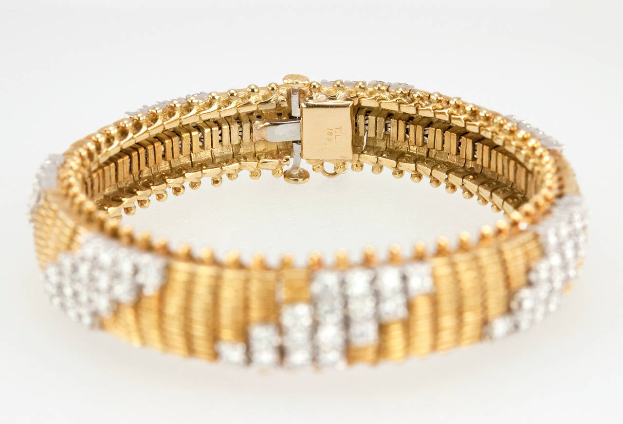 1960s Flexible Diamond Gold Link Bracelet For Sale 3