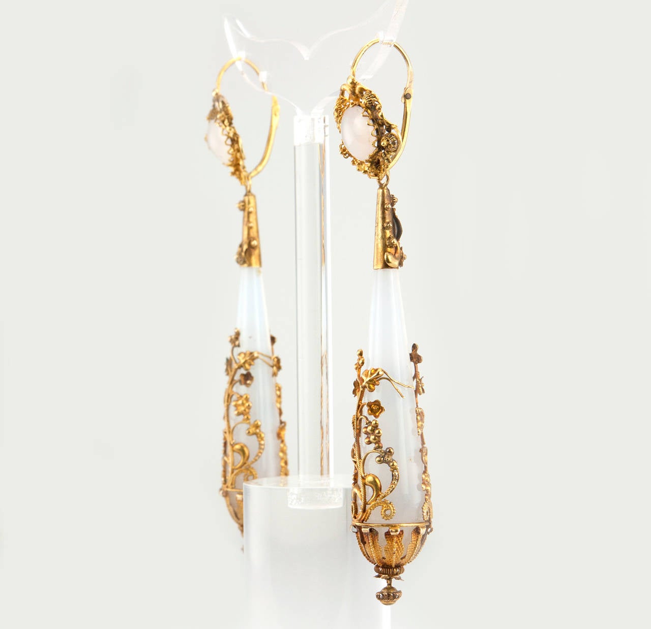 Regency Chalcedony Gold Day-Night Earrings For Sale 1