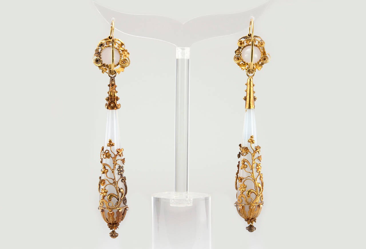 Regency Chalcedony Gold Day-Night Earrings For Sale 2
