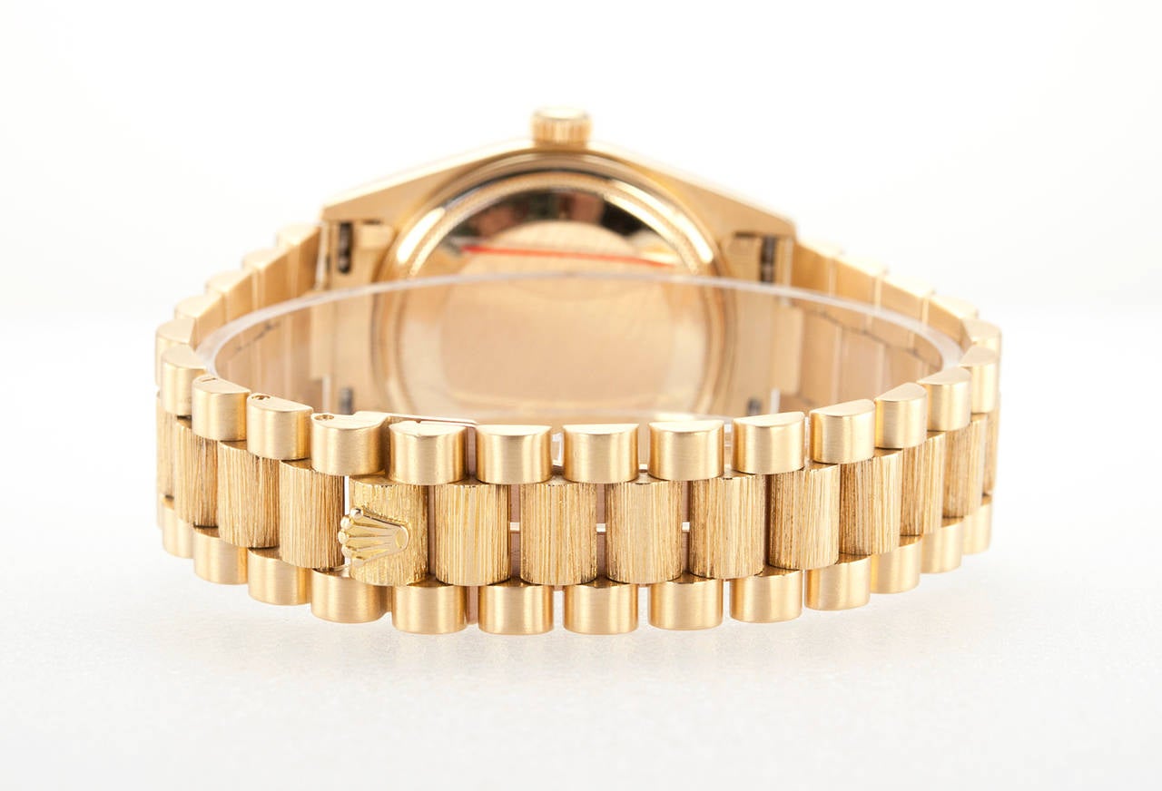 Rolex Yellow Gold Day-Date Diamond Dial Bark Finish President Wristwatch In Good Condition In Los Angeles, CA