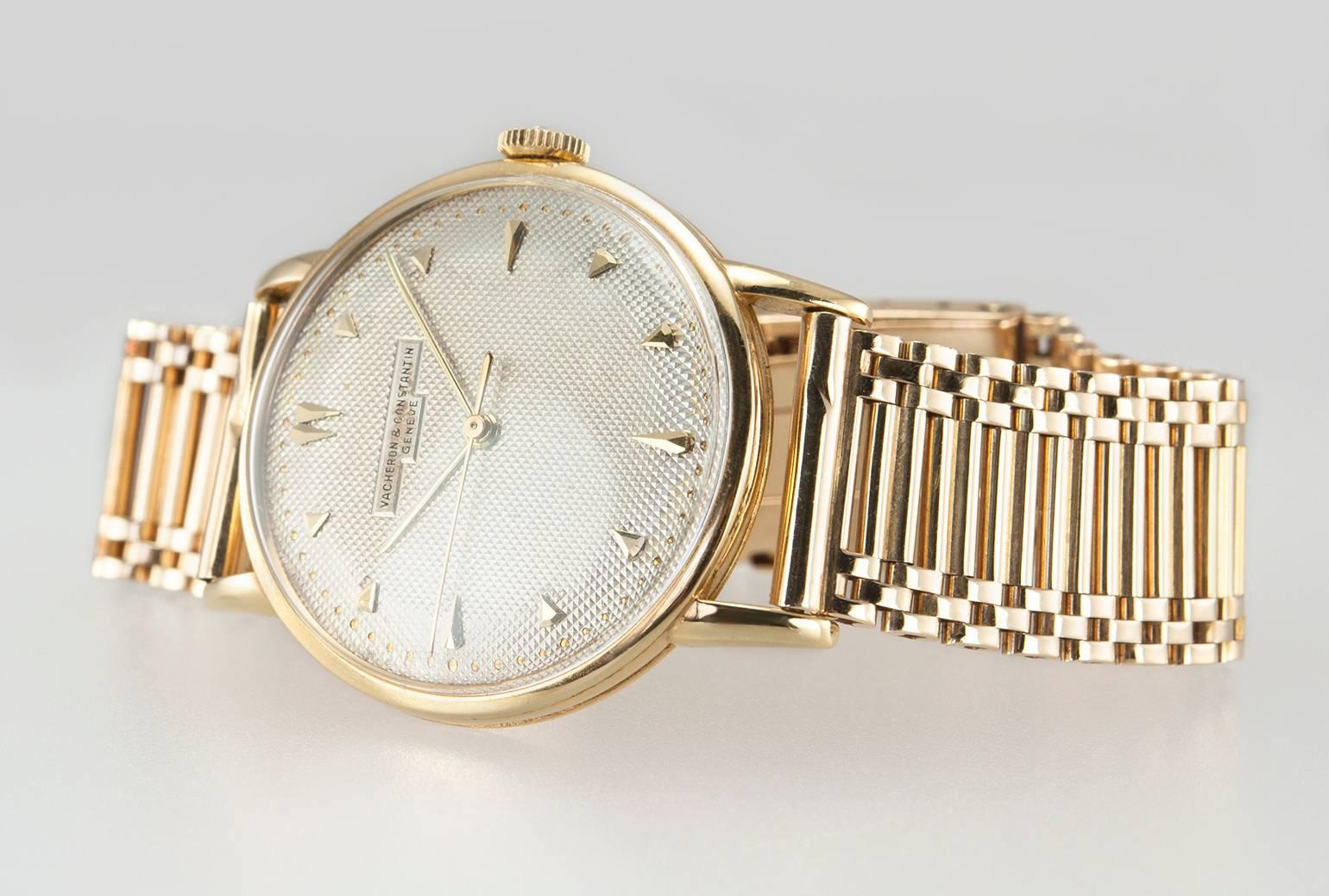 Women's or Men's Vacheron & Constantin Yellow Gold Wristwatch For Sale