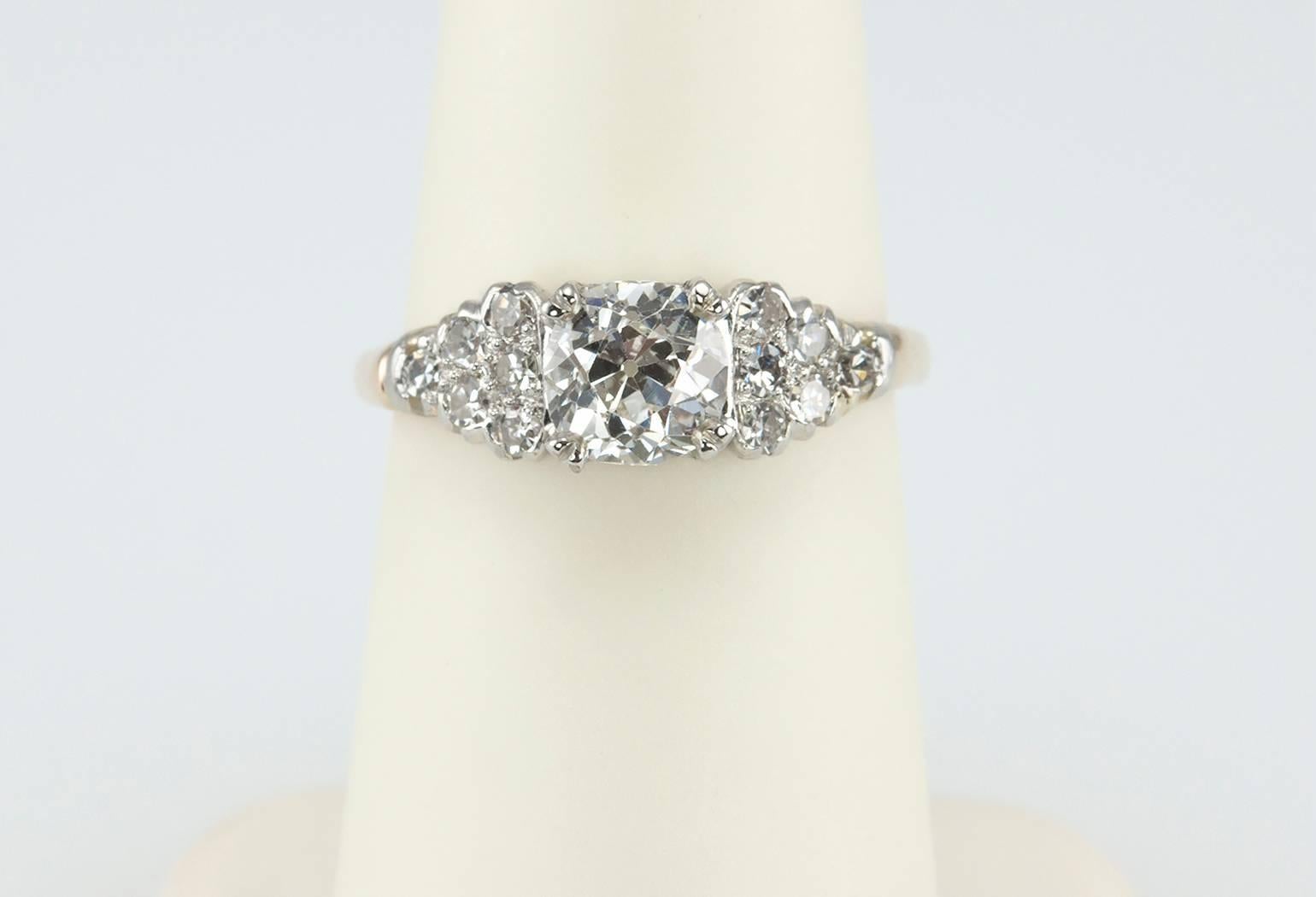 1930s Cushion Cut 0.91 Carat Diamond Gold Engagement Ring 2