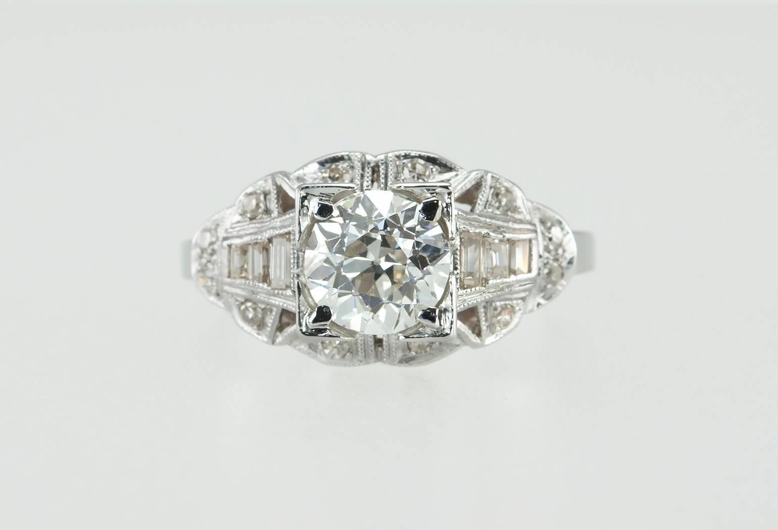  Art Deco 1.06 Carat Old European Cut Diamond Platinum Engagement Ring In Excellent Condition For Sale In Los Angeles, CA