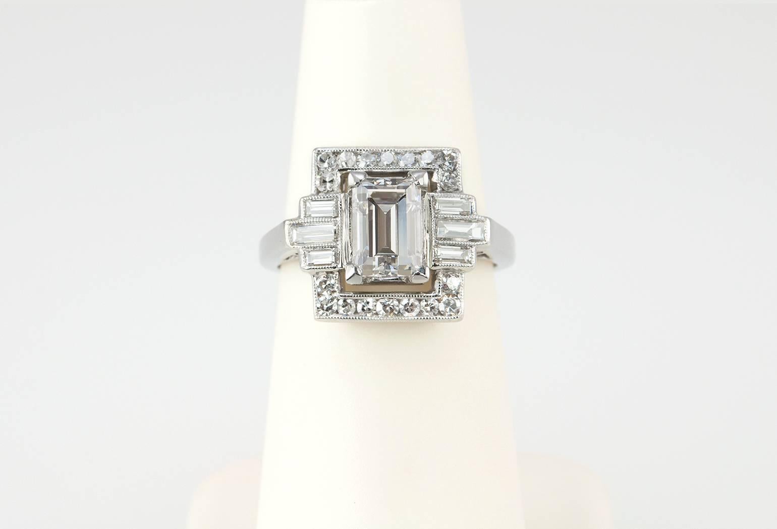 Art Deco 1.37 Carat Emerald Cut Diamond Platinum Ring 3