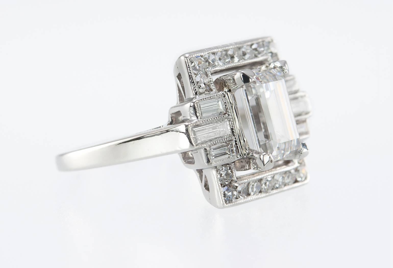 Art Deco 1.37 Carat Emerald Cut Diamond Platinum Ring In Excellent Condition In Los Angeles, CA