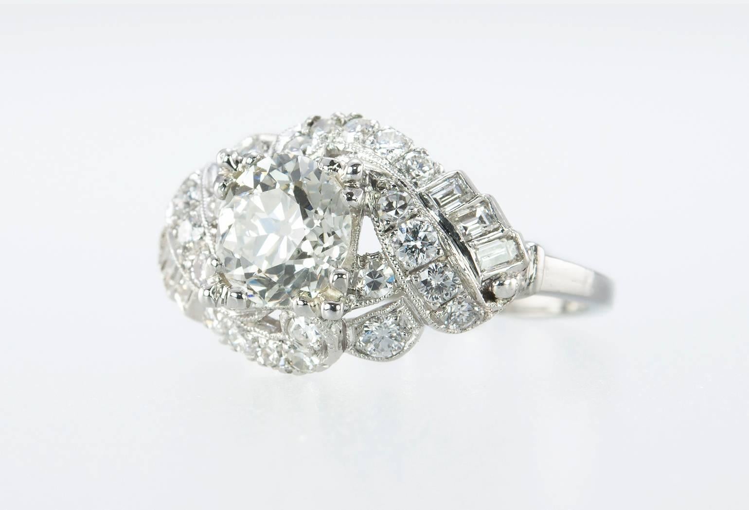 Art Deco 1.12 Carat Old European Cut Diamond Platinum Engagement Ring In Excellent Condition In Los Angeles, CA
