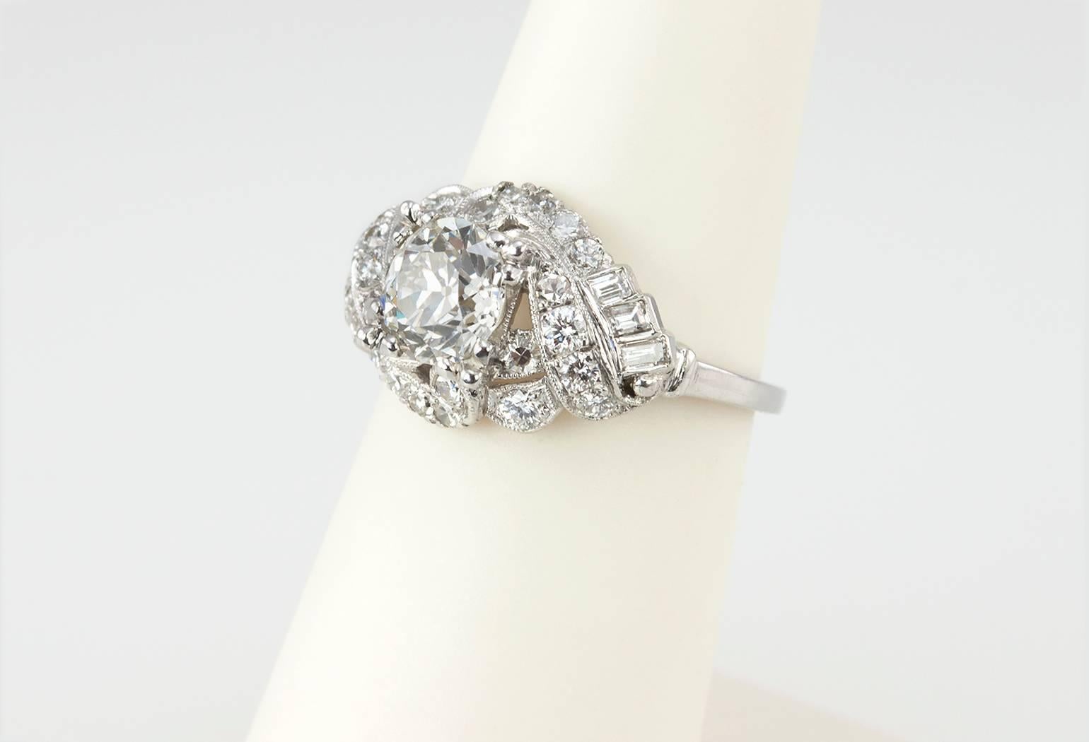 Art Deco 1.12 Carat Old European Cut Diamond Platinum Engagement Ring 4