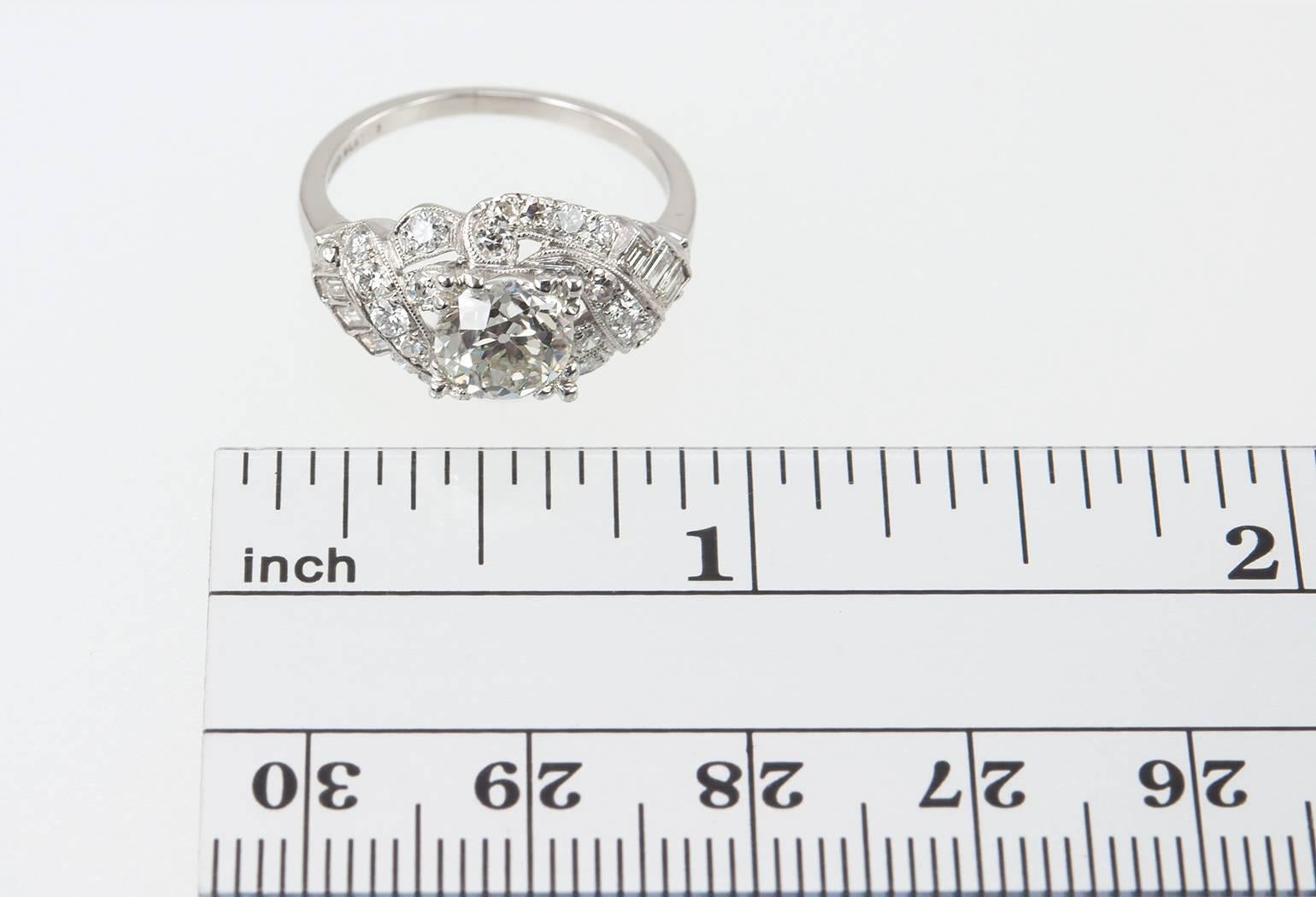 Art Deco 1.12 Carat Old European Cut Diamond Platinum Engagement Ring 6