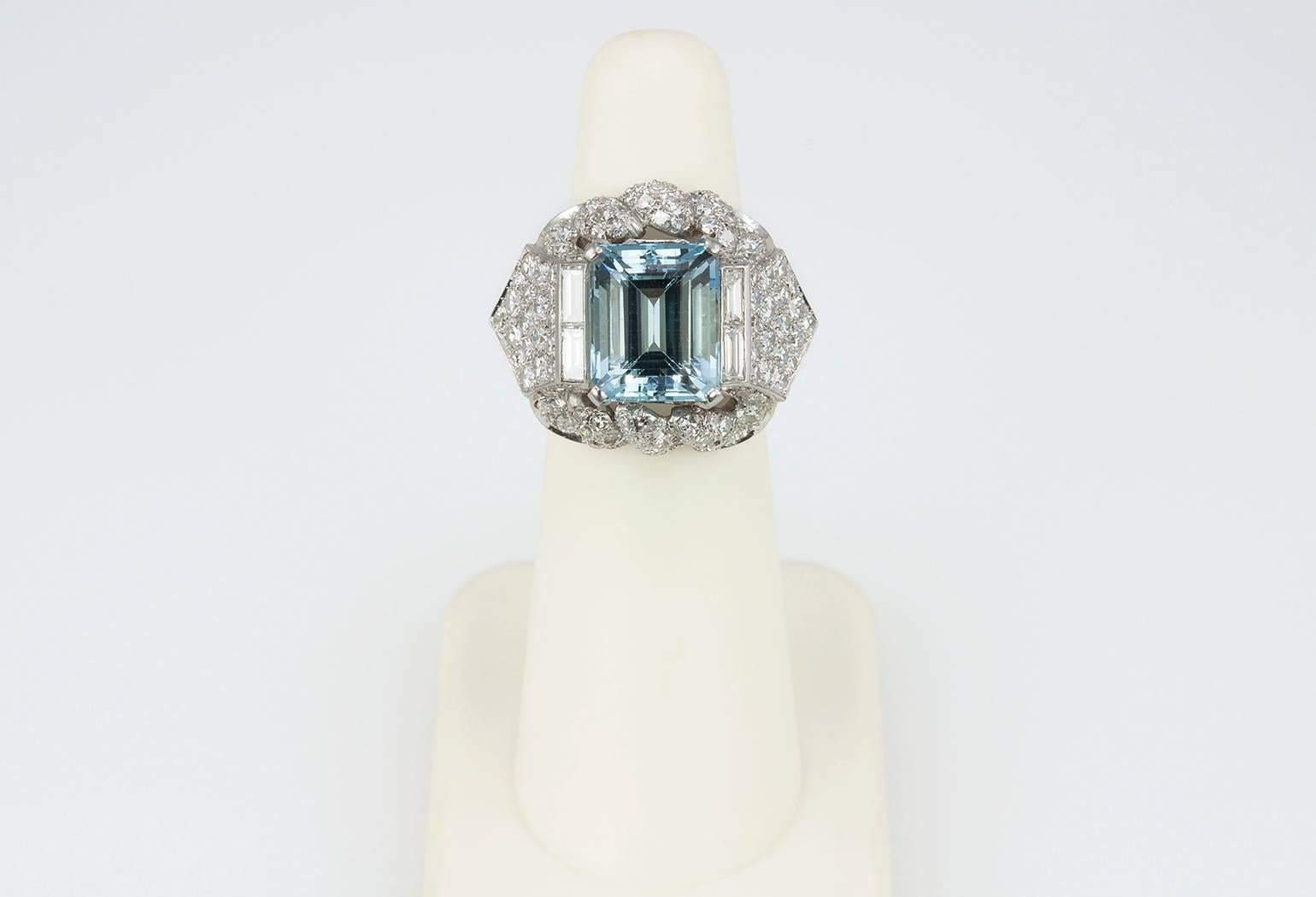 1960s Aquamarine Diamond Platinum Ring For Sale 1