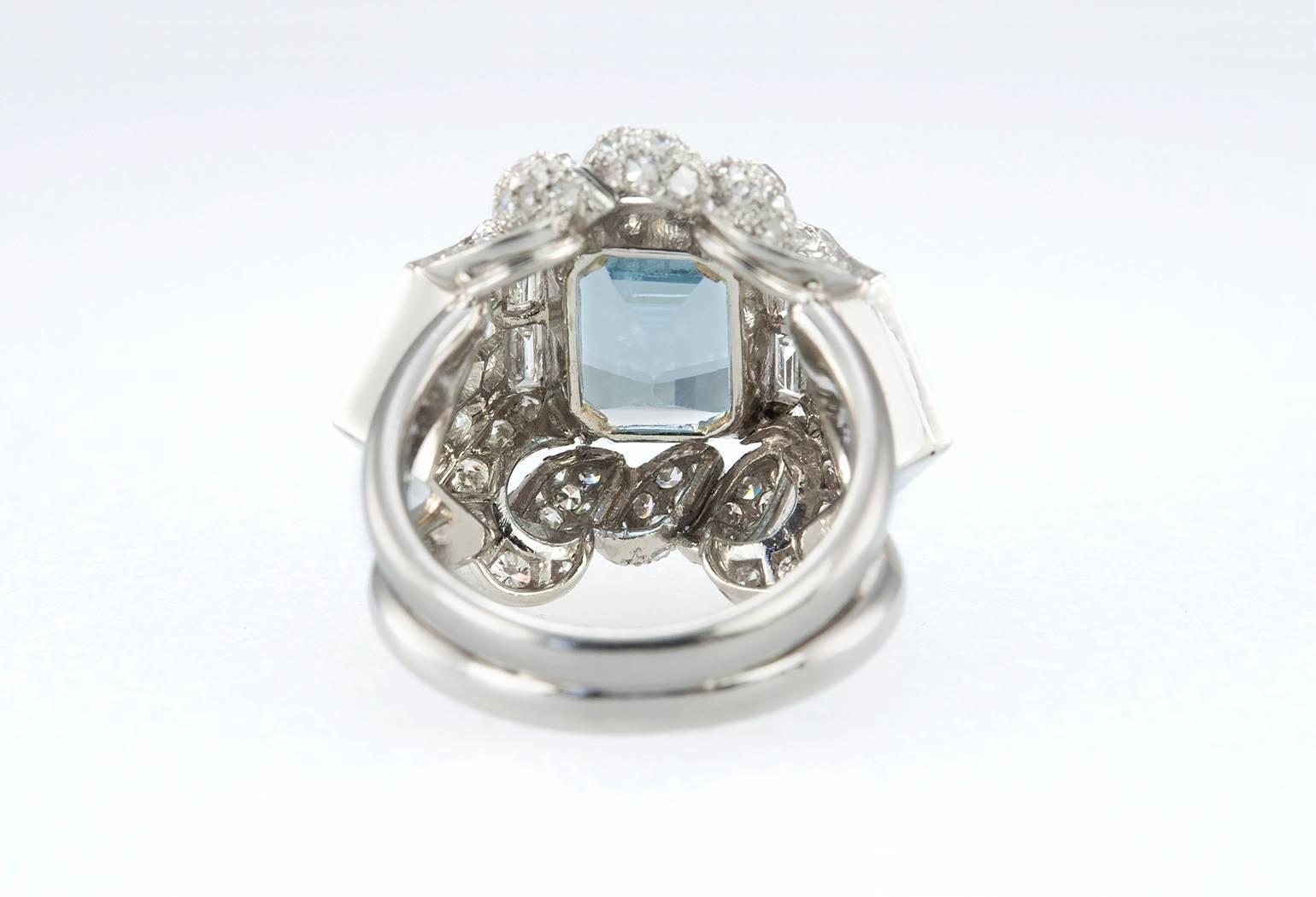 1960s Aquamarine Diamond Platinum Ring In Excellent Condition For Sale In Los Angeles, CA