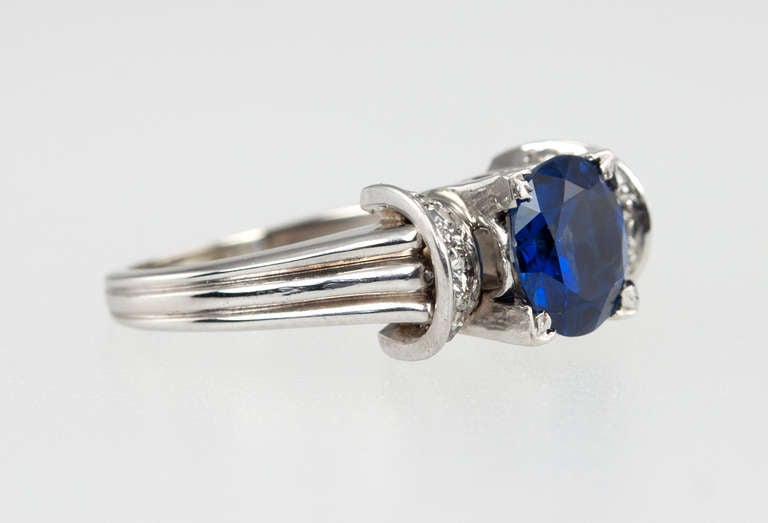 Women's 1950's Natural Sapphire Ring For Sale