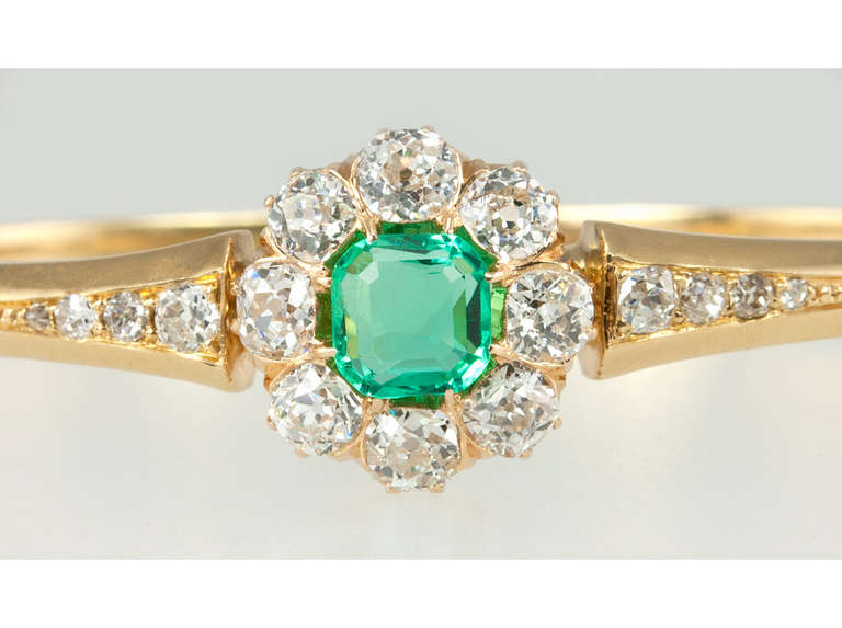 Victorian Emerald Diamond Cluster Bangle In Good Condition For Sale In Los Angeles, CA