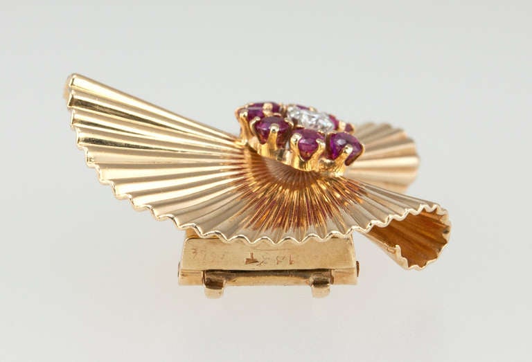 Tiffany & Co. Gold Shell Clip Brooch with Rubies and Diamonds 3