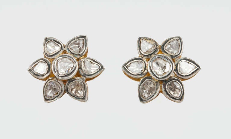 Indian Mogul-Style Rose Cut Diamond Earrings In Good Condition In Los Angeles, CA