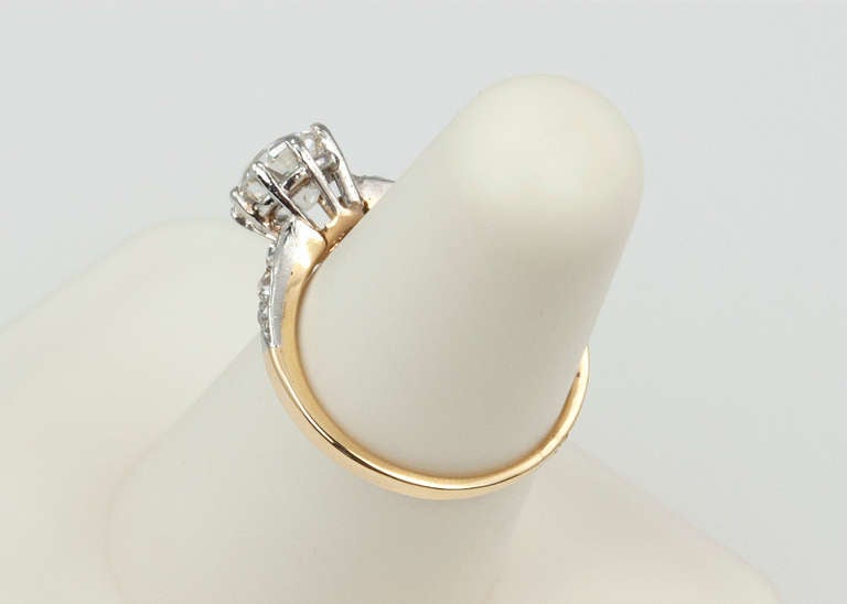 Splendid Victorian 1.25 Carat Engagement Ring For Sale 1